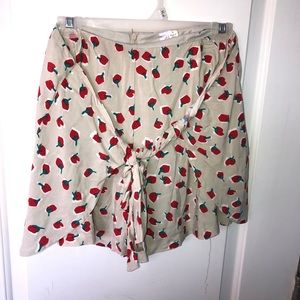 womens shorts
